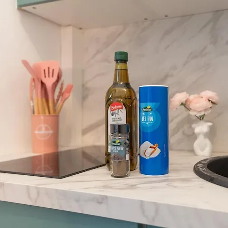 Beautiful Centre De Caractere - Private Free Parking Included *