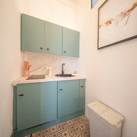 Beautiful Centre De Caractère - Private Free Parking Included Appartement